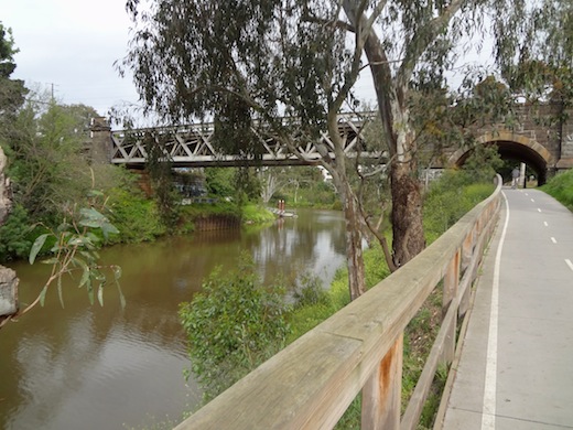 Yarra bike path near Richmond